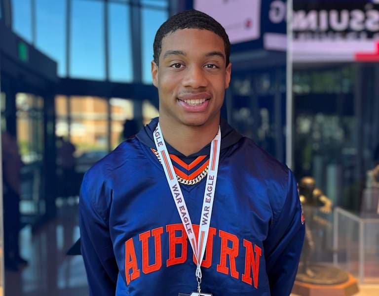 InsideNDSports: Notre Dame Fighting Irish Football & Basketball Recruiting